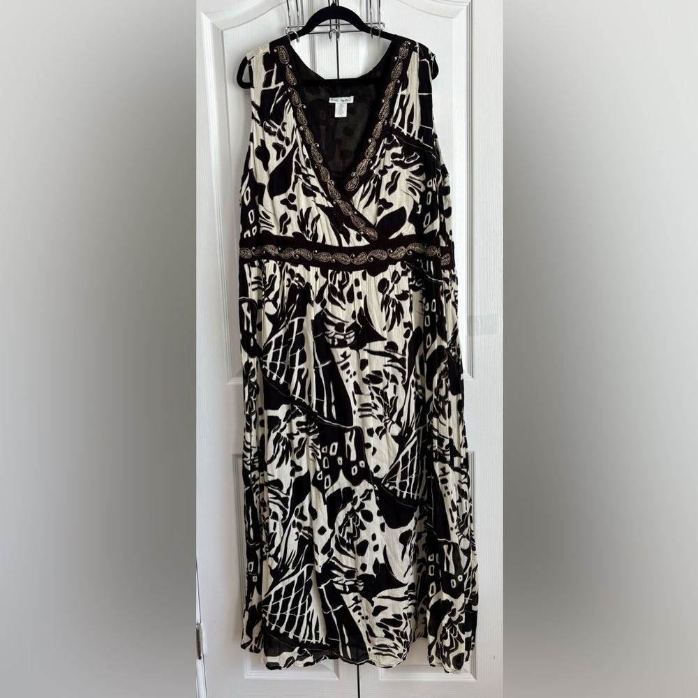 ULLA POPKEN WOMENS MAXI DRESS, BLACK & WHITE, size 20/22